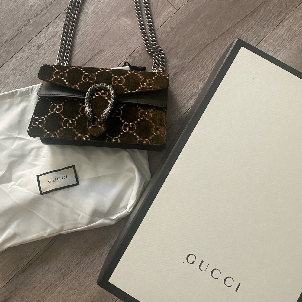 🚨SOLD🚨 Gucci Dionysus Small Velvet Bag